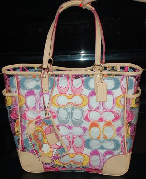 coach beach bag tote.